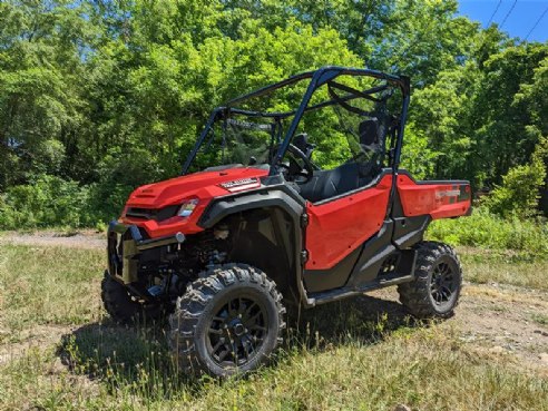 2024 Honda Pioneer 1000 Deluxe Avenger Red, Cumberland, MD