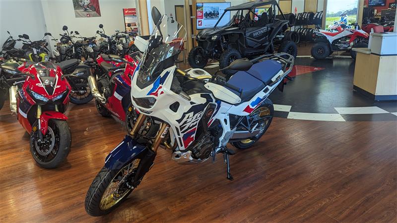 2024 Honda Africa Twin Adventure Sports ES DCT Pearl White, Cumberland, MD